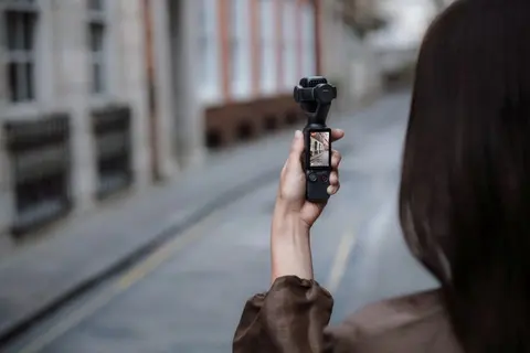 Điểm trải nghiệm DJI Osmo Pocket 4P tại FPT Shop: Trực tiếp khám phá camera gimbal thế hệ mới