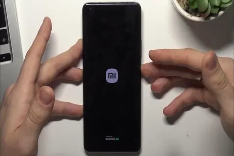 Vì sao điện thoại Xiaomi tự khởi động lại? Cách xử lý hiệu quả ngay tại nhà