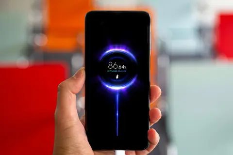 Dùng sạc nhanh có hại pin không? Vì sao công nghệ sạc nhanh đang ngày càng phổ biến trên smartphone hiện đại?