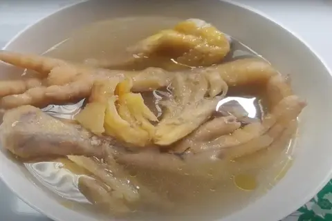 Mách bạn cách làm gà nấu rượu gừng thơm nồng tốt cho phụ nữ sau sinh và bồi bổ sức khỏe gia đình