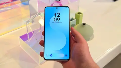 Galaxy S25 FE được nâng cấp tốc độ sạc, cạnh tranh với Galaxy S25 Ultra