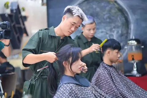 Top các tiệm hớt tóc nữ đẹp và thợ tay nghề tốt nhất tại thành phố Hồ Chí Minh