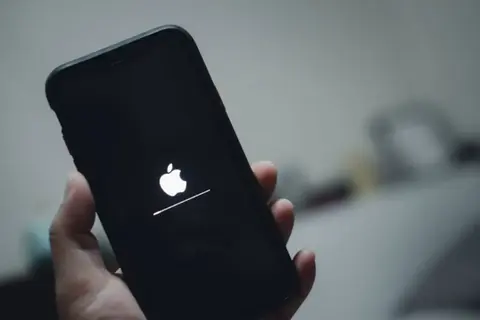 Hướng dẫn cách khắc phục lỗi iPhone tự khởi động lại nhanh chóng và hiệu quả