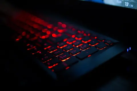 Top 7 laptop AMD Radeon 890M hiệu năng ổn định, đáng mua cho học tập và làm việc
