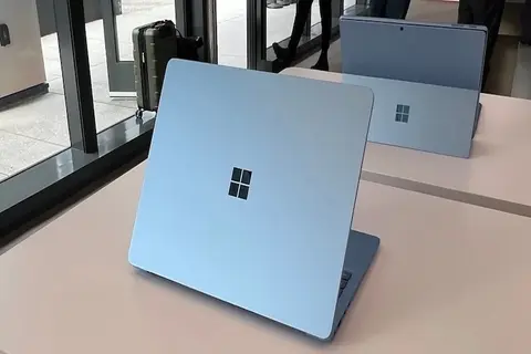 Những lý do khiến laptop Windows đáng mua hơn MacBook mà ít người biết đến