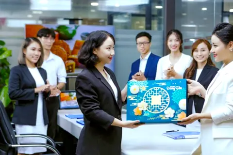 Lời chúc Trung thu cho sếp 2025 hay và ý nghĩa, ghi điểm trong mắt lãnh đạo