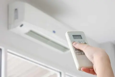 Lưu ý khi sử dụng điều hòa tránh đột quỵ – Những điều ai cũng cần biết để bảo vệ sức khỏe