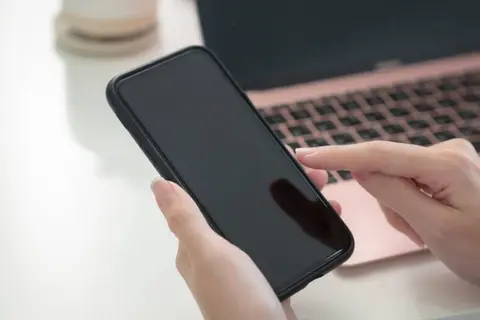 Màn hình smartphone bị đơ cảm ứng: Nguyên nhân và cách khắc phục nhanh chóng tại nhà