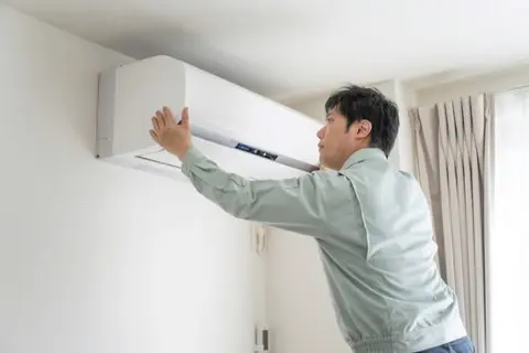 Máy lạnh Comfee báo lỗi PC: Tìm hiểu nguyên nhân, cách kiểm tra và hướng xử lý an toàn 