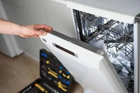 Máy rửa bát không chạy: Nguyên nhân, cách khắc phục và hướng dẫn sử dụng hiệu quả