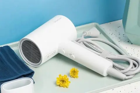 Máy sấy tóc ion âm nào tốt? Gợi ý 5 mẫu máy sấy tóc ion âm hàng đầu dành cho bạn