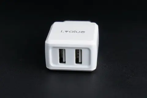 Mua củ sạc, dây cáp sạc iValue ở đâu uy tín để đảm bảo chất lượng và sử dụng an toàn lâu dài