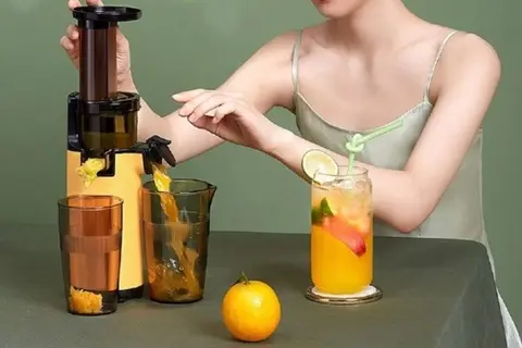 Mua máy ép trái cây ở đâu tại Hà Tĩnh chất lượng? Bật mí những sản phẩm hoạt động êm ái để bạn nhanh chóng “tậu” về