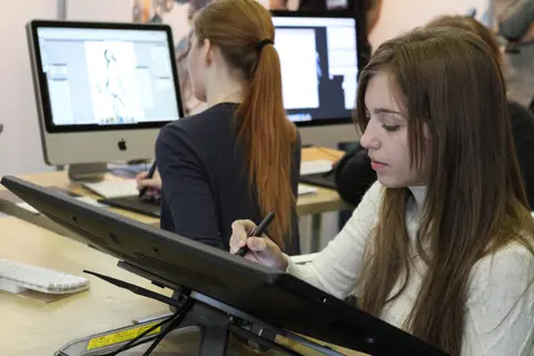 Multimedia artist là gì? Những kỹ năng cần có để tạo dấu ấn trong ngành truyền thông