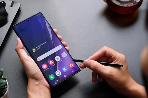 Phablet nào có màn hình tốt nhất hiện nay? Gợi ý model hiển thị đẹp, pin trâu với hiệu năng mạnh  