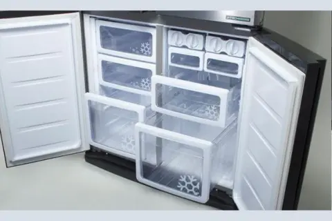 Phụ kiện tủ lạnh Sharp: Tìm hiểu phụ kiện gồm những gì và giải đáp khi nào cần thay mới?