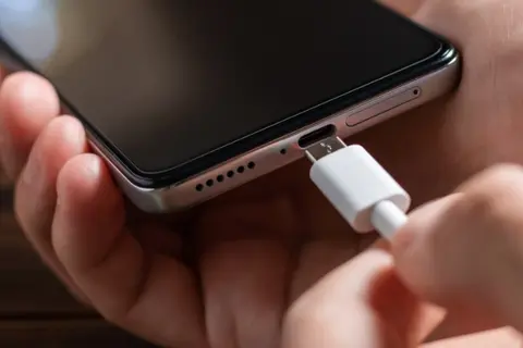 Sạc iPhone bao nhiêu W là tốt nhất? Cách chọn củ sạc phù hợp cho từng dòng iPhone