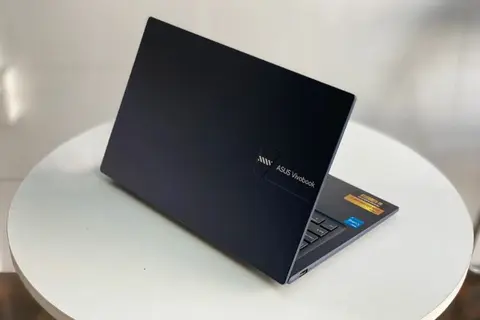 Đánh giá ASUS Vivobook 14 X1404ZA-NK386W: Chiếc laptop hoàn hảo cho nhân viên văn phòng và sinh viên