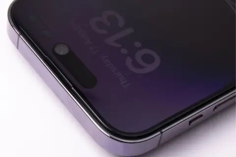 So sánh cường lực Zeelot và Mipow chi tiết: Loại nào sẽ bảo vệ điện thoại của bạn tốt hơn?