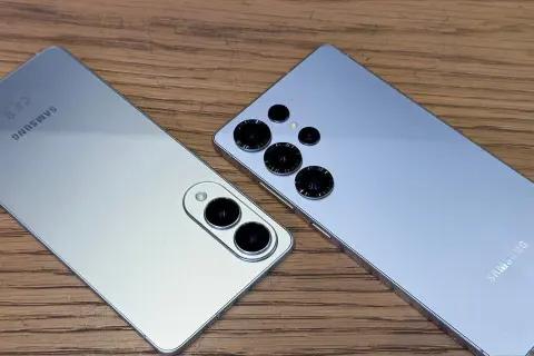 So sánh Galaxy S25 Edge và Galaxy S25 Ultra: Sự khác biệt là gì? Lựa chọn nào sáng giá hơn?