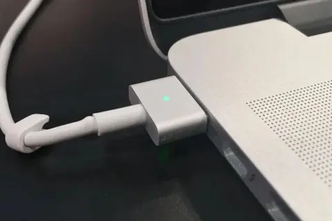Tìm hiểu chi tiết nguyên nhân và cách sửa laptop bị lỗi cổng MagSafe hiệu quả tại nhà