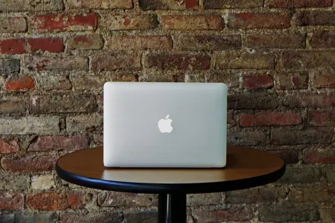 Tìm hiểu kích thước MacBook Pro 13 inch qua các thế hệ: Có gì thay đổi và khác biệt có quá lớn?