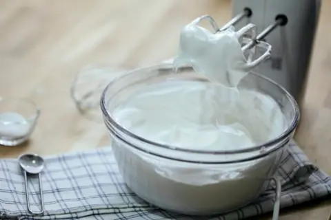 Top máy đánh bông kem chất lượng, giá tốt, công suất cao, giúp bông kem nhanh chóng