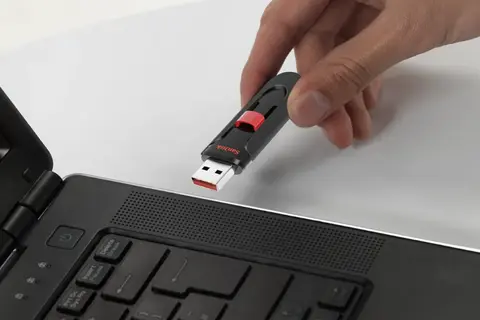 USB báo yêu cầu format khi cắm vào máy tính: Hướng dẫn cách sửa lỗi và các lưu ý để đảm bảo an toàn cho dữ liệu