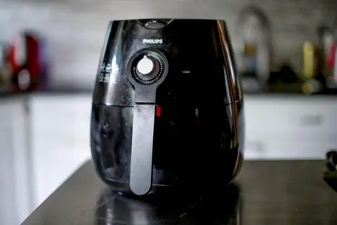 Vỏ nồi chiên không dầu bị nóng là lỗi gì? Có nguy hiểm không? Tìm hiểu cách xử lý
