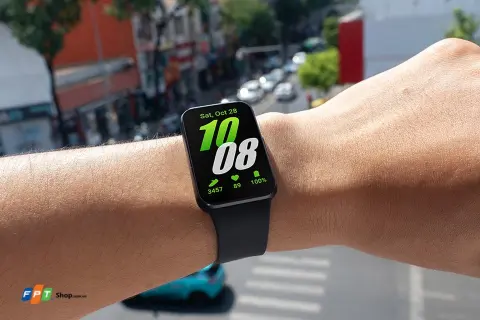 Tổng hợp 5 vòng đeo tay thông minh tốt nhất 2024, giá siêu rẻ đáng mua tại FPT Shop