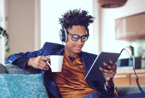 Top 10 web nghe podcast miễn phí chất lượng cao: Khám phá kho nội dung phong phú từ khắp thế giới