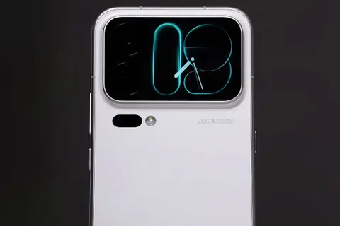 Xiaomi 18 Pro lộ ảnh thực tế: Cụm camera Leica có điểm mới, tele zoom quang học 3,2x