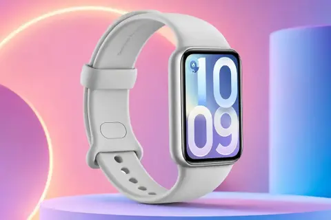 Xiaomi Smart Band 10 Pro xuất hiện với màn hình lớn, pin tối đa 21 ngày, có bản NFC