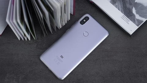 Đặt mua Redmi S2 tại FPTShop nhận gói bảo hành chính hãng lên đến 15 tháng