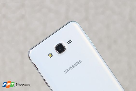 Samsung Galaxy J7