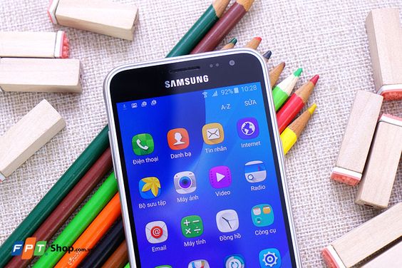 Samsung J3 được kết nối 2 sim 2 sóng, hỗ trợ 4G LTE
