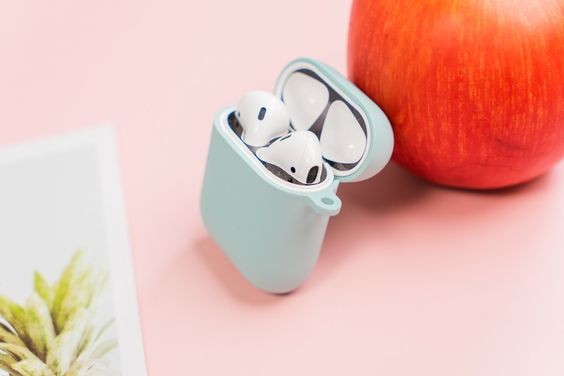 Hộp đựng Apple AirPods 1/AirPods 2 (ảnh 1)