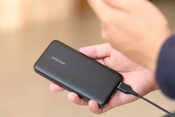 Pin sạc dự phòng PowerGo Smart Ai 12w 10000mAh Innostyle - hình 4