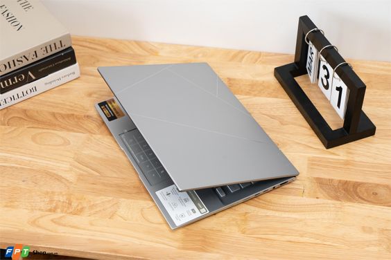 ASUS Zenbook UX3402VA-KM203W (ảnh 5)