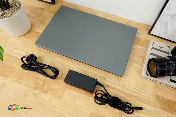 Dell Vostro 3520 (ảnh 7)