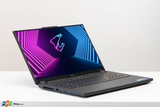 Gigabyte Aorus 17 XE5-73VN534GH (ảnh 1)