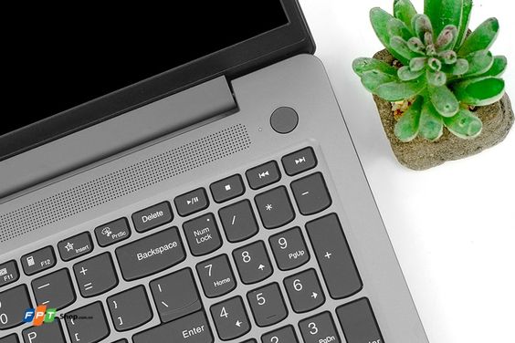Lenovo IdeaPad Slim 3 15IRH8 (ảnh 7)