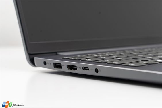 Cổng kết nối Lenovo IdeaPad 3 15ITL6 i5 512GB