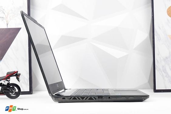 MSI Gaming Cyborg 15 A12UCX-281VN (ảnh 2)