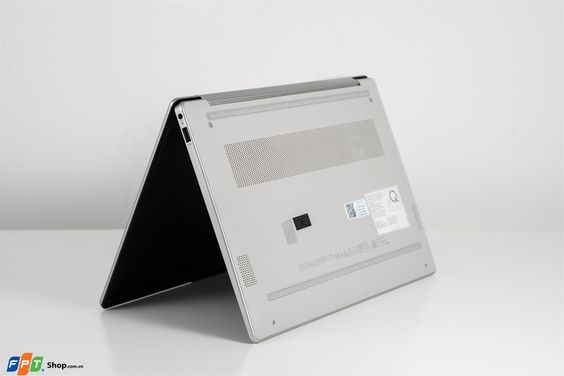 HP 14s-em0078AU (ảnh 7)