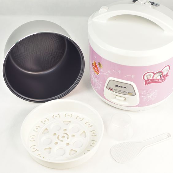 Nồi cơm điện Goldsun GRC5001 có thiết kế đơn giản
