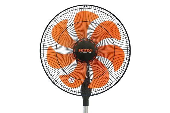 Quạt đứng Senko DTS1607 có 5 cánh đường kính 39cm
