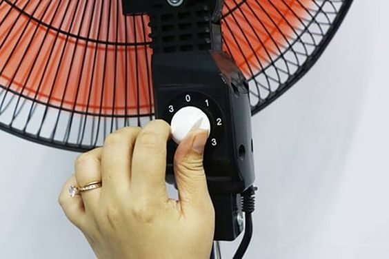 Quạt đứng Senko DTS1607 có 3 cấp độ gió
