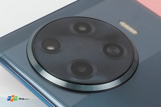 Tecno Spark 20 Pro Plus với 3 camera độc đáo