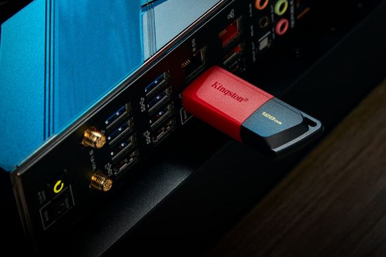 USB 3.2 Gen 1 128GB Kingston DTXM